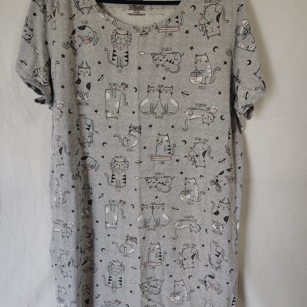 Secret Treasures Gray Cat Print Dress